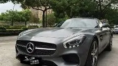 原标题：篮协主席姚明戴口罩进小区 被保安拦截无法进入