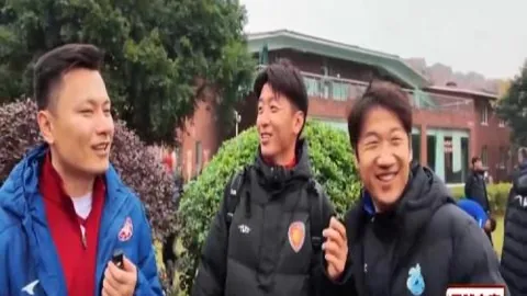 锁定关键一击，英超官方宣布：曼联铁卫多古荣膺第18轮最佳球员桂冠！