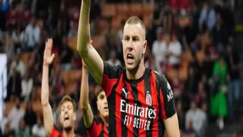 挑战四冠之路：保级生死较量，谁能终结连败魔咒？