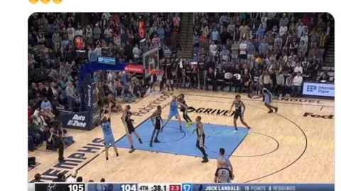 滕哈赫对管理层变动持积极态度，球队状态良好回升